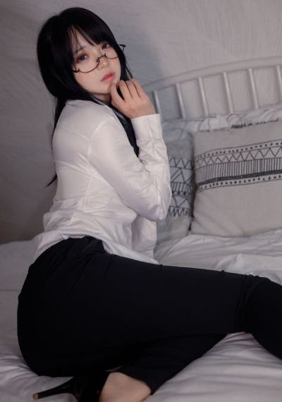 漂亮的女教师