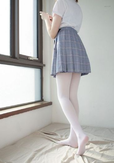 已婚妇女去按摩2中文字幕