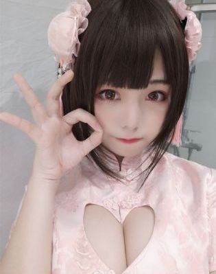 小镇春色